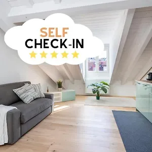  Appartamento Duomo-central Station Self Check-in In The Italia